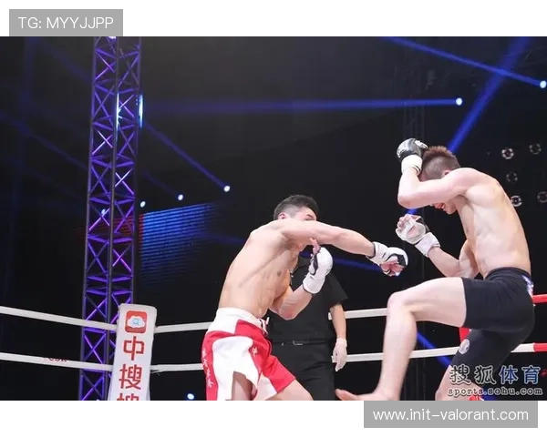 李江龙首回合TKO土耳其选手,昆仑决国际赛展现中国力量